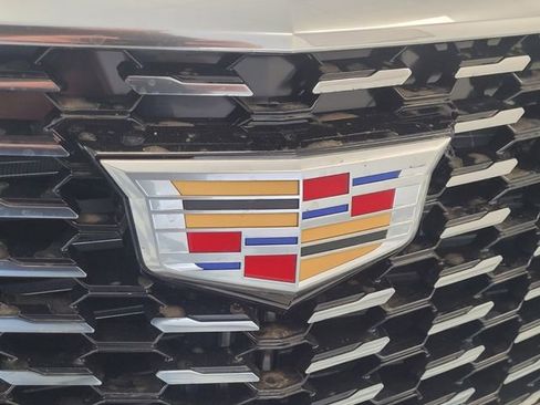 New 2026 Cadillac XT5 Luxury w/ LPO, Floor Liner Package FWD image 2