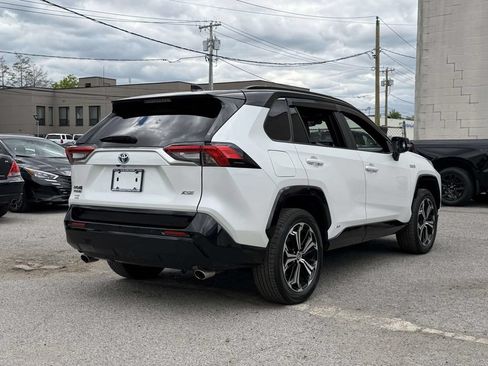Used 2023 Toyota RAV4 XSE w/ Premium Package AWD/4WD image 8