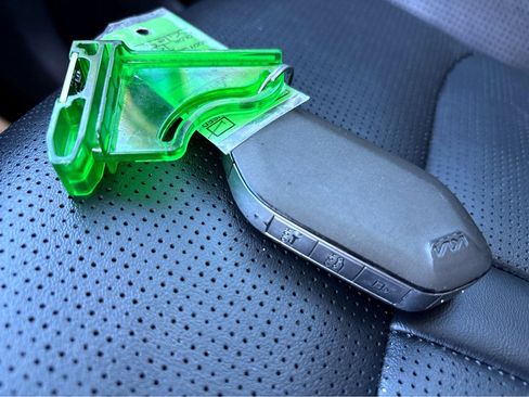 Used 2024 Kia Sorento SX image 28