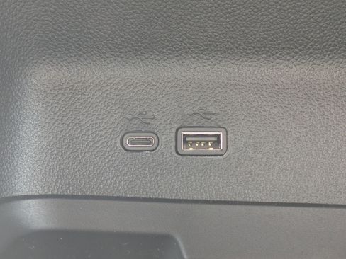 New 2026 Chevrolet Traverse LT w/ Driver Confidence Package FWD image 25