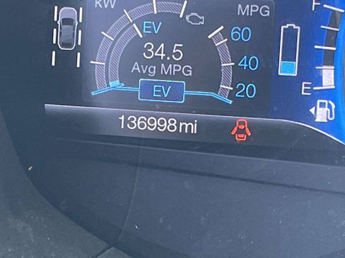 Used 2017 Ford Fusion Energi Titanium FWD image 21