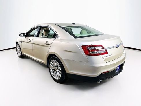 Used 2018 Ford Taurus Limited image 5