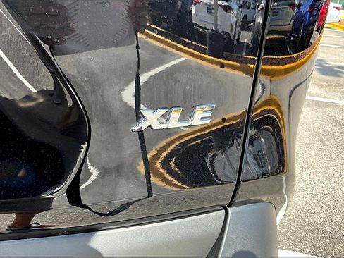 Used 2024 Toyota RAV4 XLE w/ Convenience Package image 21