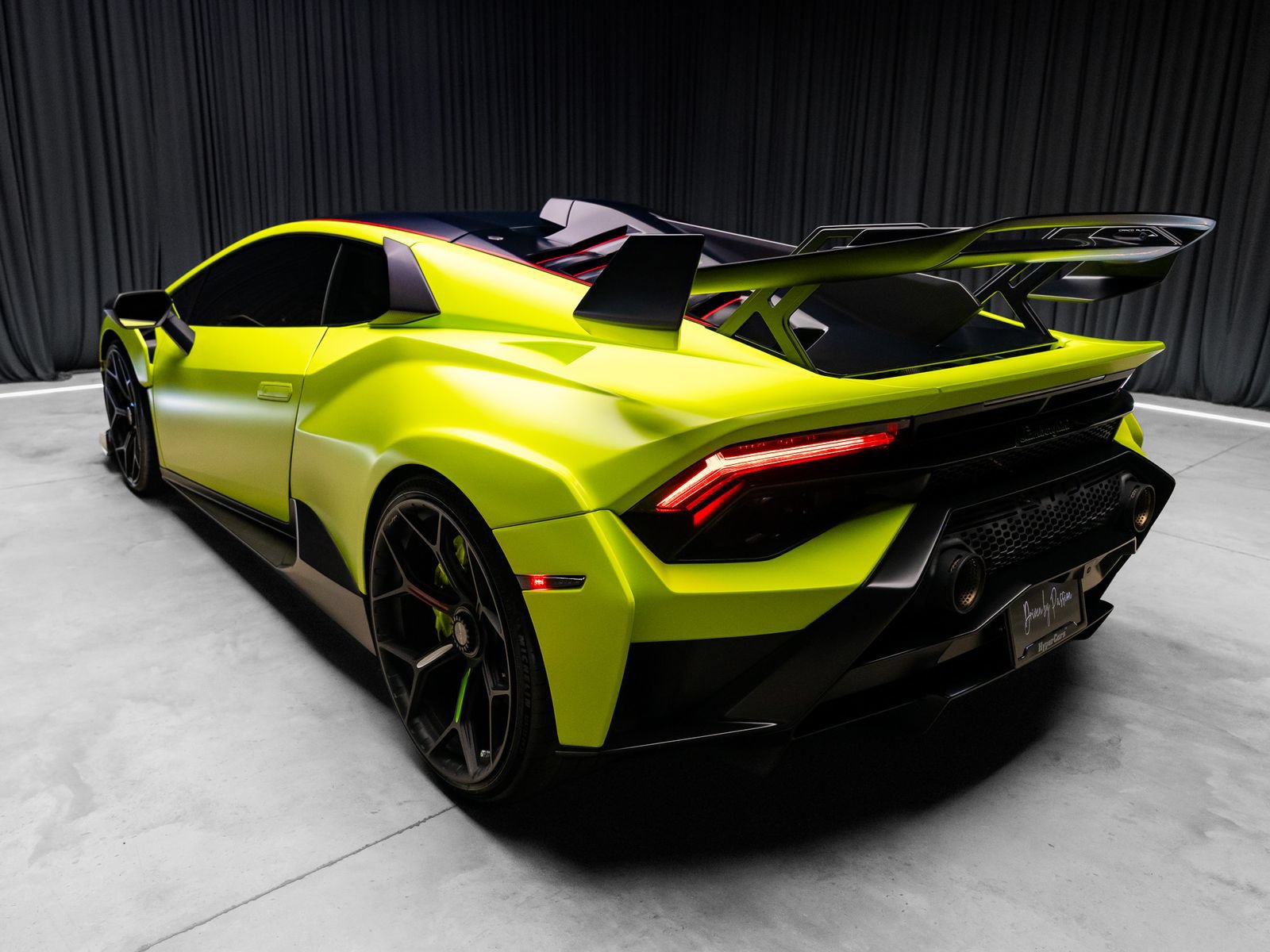 Used 2022 Lamborghini Huracan STO RWD image 16