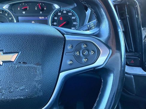 Used 2023 Chevrolet Traverse LT image 20