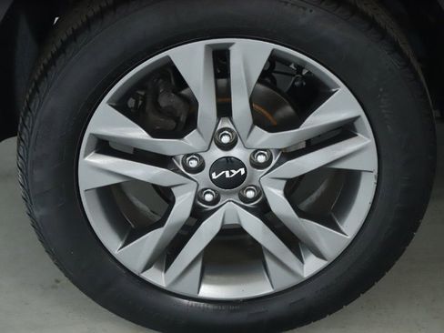 Used 2022 Kia Seltos S image 12