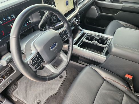 Used 2024 Ford F250 Lariat w/ Lariat Ultimate Package AWD/4WD image 13