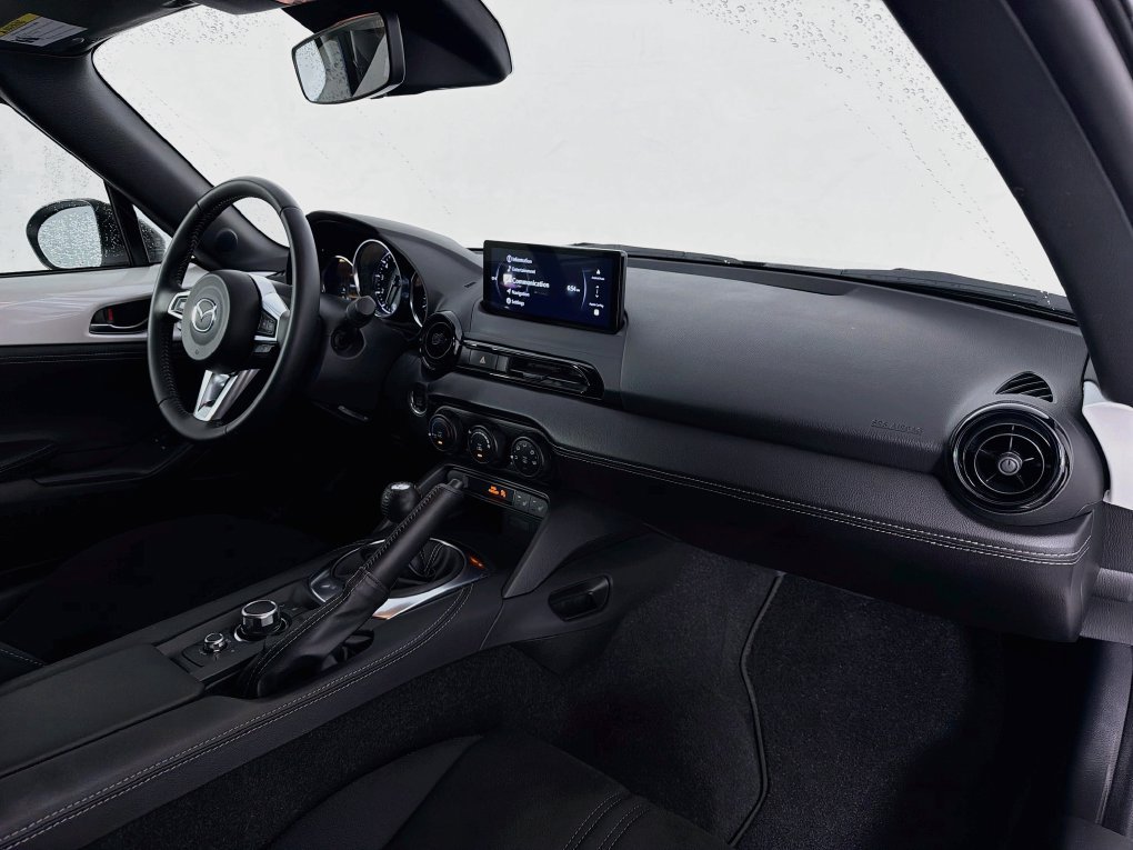 Used 2025 MAZDA MX-5 Miata Club RWD image 28