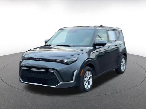 Used 2025 Kia Soul LX w/ LX Technology Package image 7