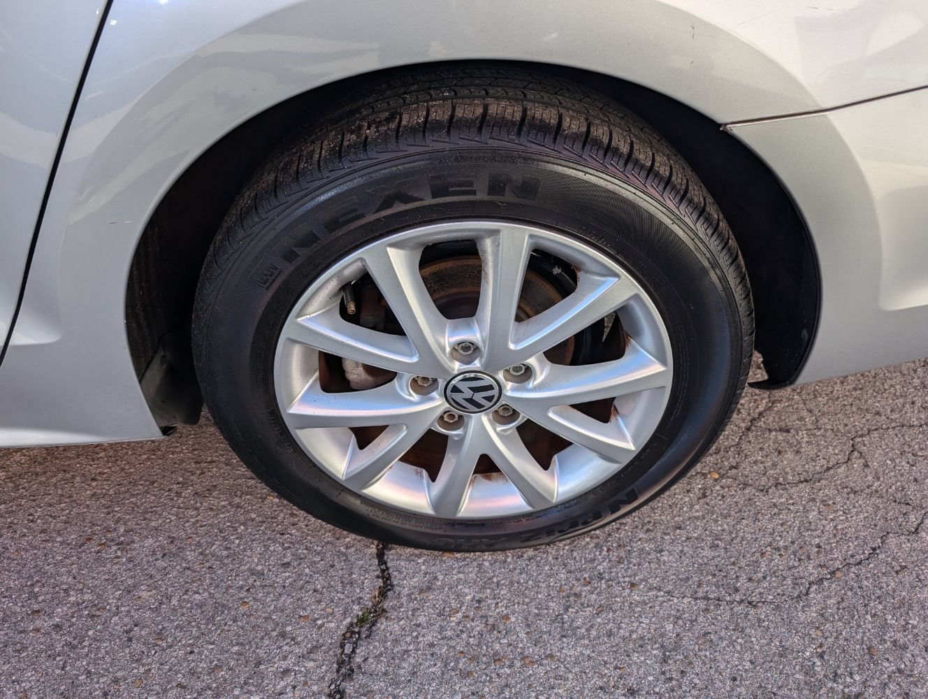 Used 2015 Volkswagen Jetta SE FWD image 25