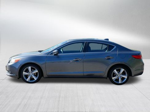 Used 2013 Acura ILX w/ Premium Package image 4