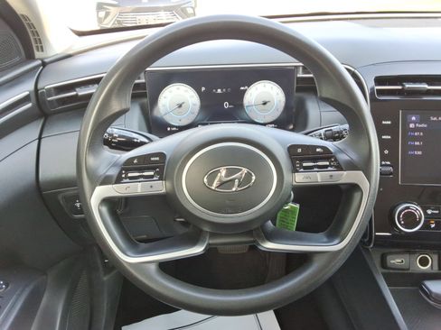 Used 2024 Hyundai Tucson SE AWD/4WD image 11