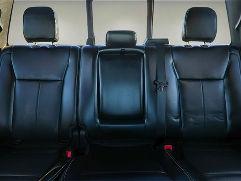 Used 2019 Ford F150 Lariat w/ Equipment Group 502A Luxury image 19