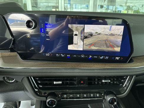 New 2026 Chevrolet Tahoe High Country AWD/4WD image 15