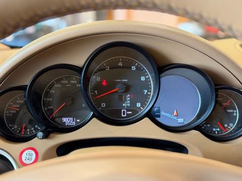 Used 2012 Porsche Cayenne image 28