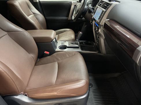 Certified 2024 Toyota 4Runner Limited image 34