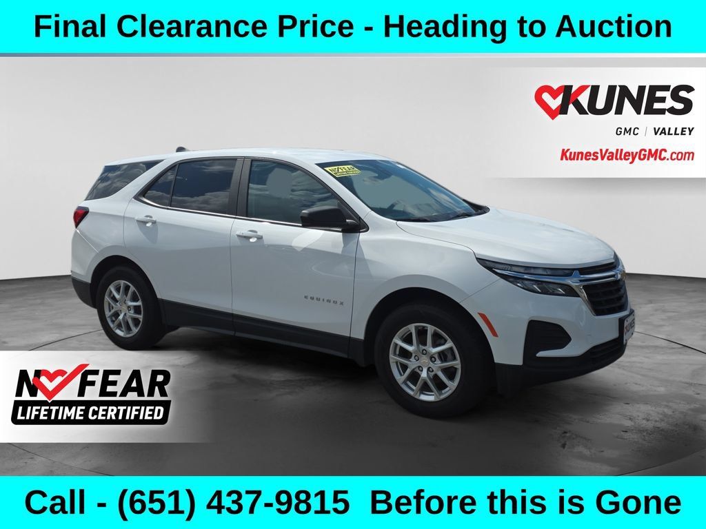 Used 2023 Chevrolet Equinox LS w/ LS Convenience Package AWD/4WD image 1