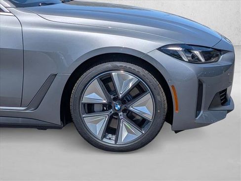 New 2026 BMW i4 xDrive40i AWD/4WD image 10