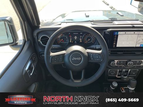 New 2026 Jeep Gladiator Sport AWD/4WD image 12