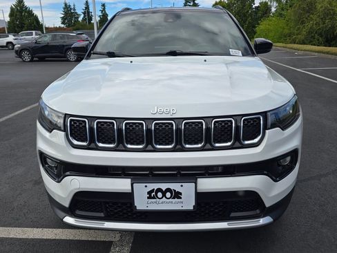 Used 2024 Jeep Compass Limited image 9