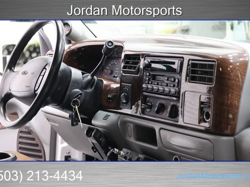 Used 2002 Ford F350 Lariat image 82