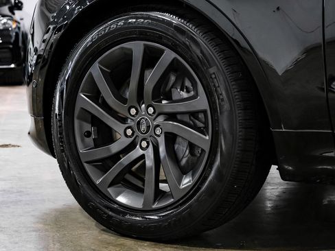 Used 2022 Land Rover Discovery S R-Dynamic image 56