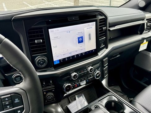 New 2025 Ford F150 Lariat w/ Equipment Group 502A High image 22