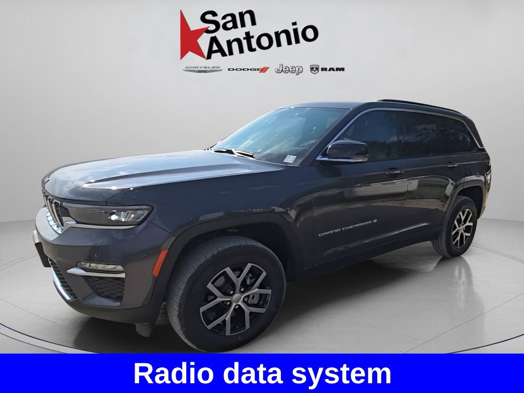 New 2025 Jeep Grand Cherokee Limited RWD image 7