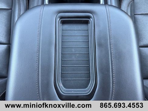 Used 2022 Chevrolet Suburban High Country AWD/4WD image 24