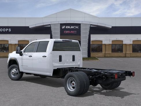 New 2025 GMC Sierra 3500 Pro w/ Convenience Package image 3