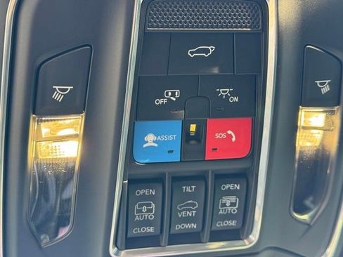 New 2025 Jeep Grand Cherokee L Limited w/ Trailer Tow Package image 21