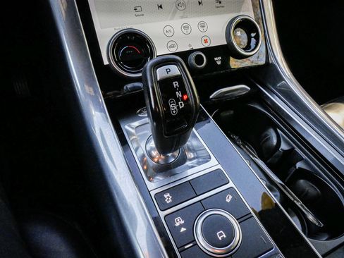 Used 2019 Land Rover Range Rover Sport HSE image 26