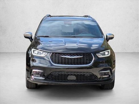 New 2026 Chrysler Pacifica Pinnacle image 6