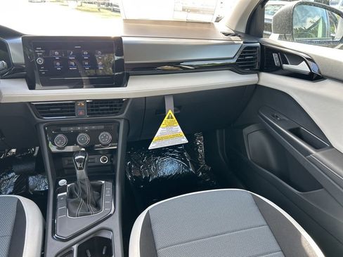 New 2026 Volkswagen Taos S FWD image 11