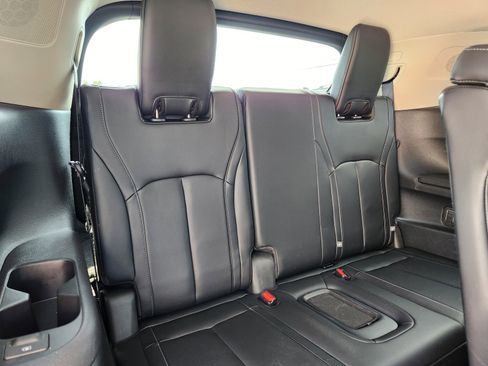 Used 2023 INFINITI QX60 Sensory w/ Cargo Package image 15