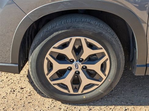 Used 2022 Subaru Forester Premium image 24