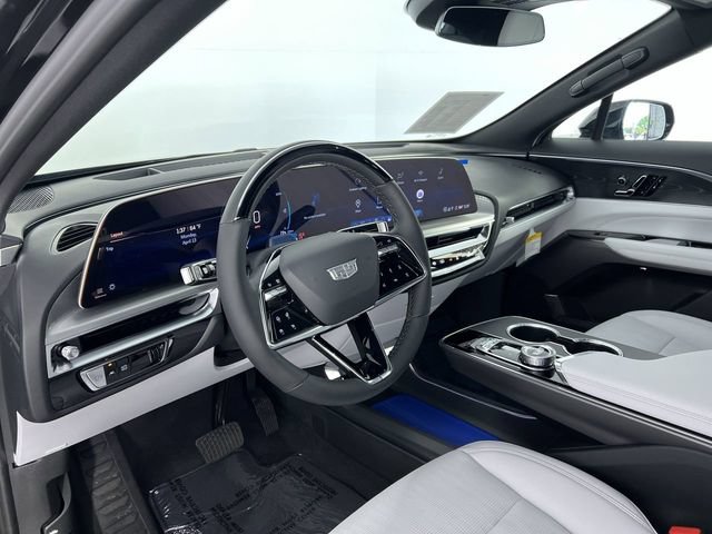 Used 2026 Cadillac Lyriq Sport AWD/4WD image 10
