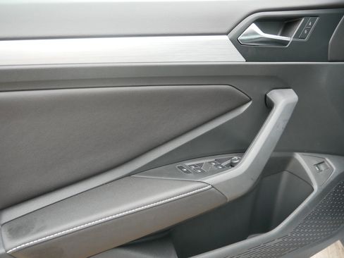New 2025 Volkswagen Jetta Sport FWD image 5