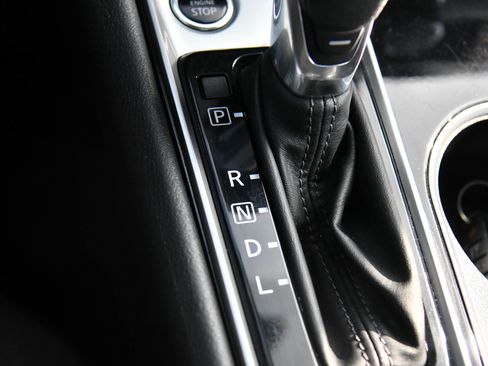 Used 2024 Nissan Altima 2.5 SV FWD image 24