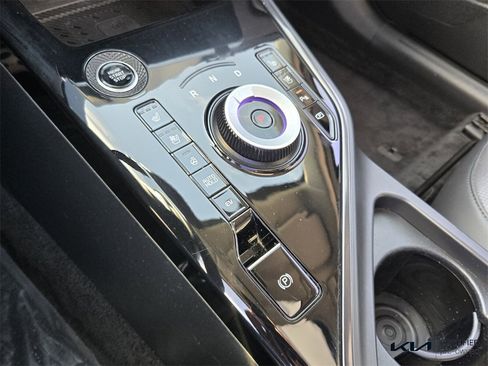 Certified 2023 Kia Niro SX Touring image 28