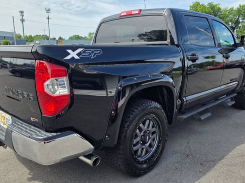 Used 2017 Toyota Tundra SR5 AWD/4WD image 5
