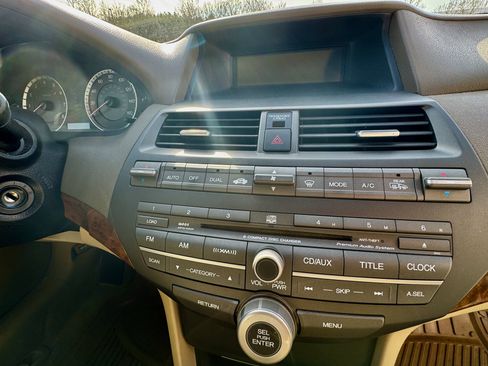 Used 2009 Honda Accord EX-L image 43