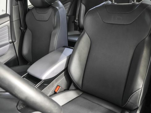 Used 2023 Volkswagen ID.4 Pro S Plus image 24