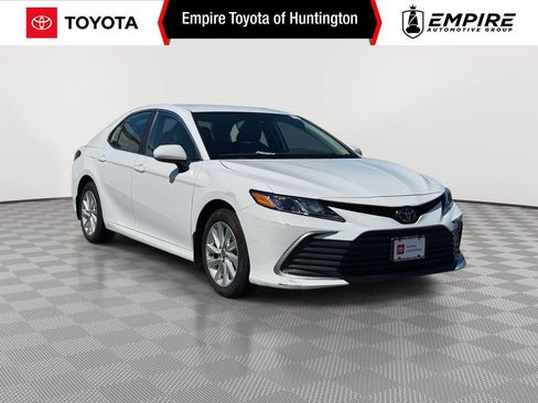 Used 2023 Toyota Camry LE AWD/4WD image 1
