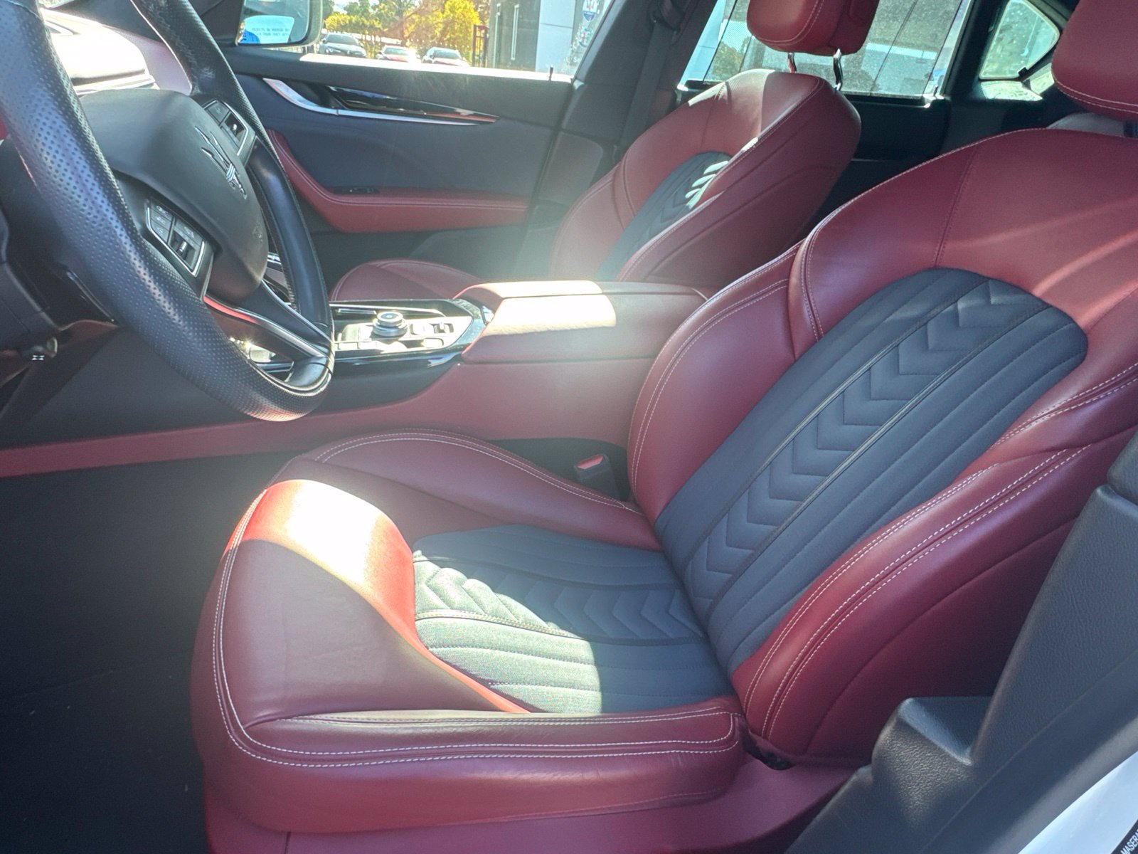 Used 2023 Maserati Levante GT AWD/4WD image 13