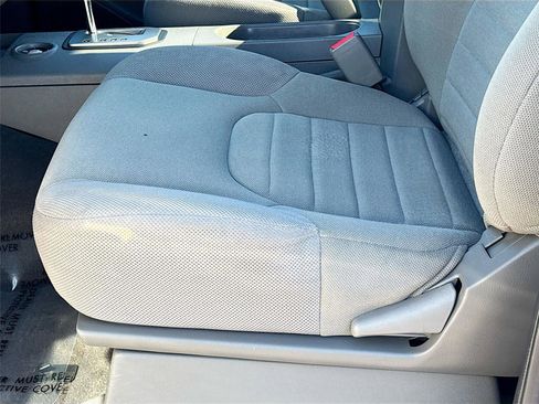 Used 2021 Nissan Frontier S image 18