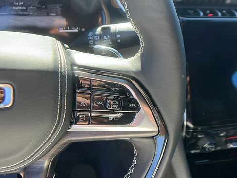 New 2025 Jeep Grand Cherokee L Overland w/ Advanced Protech Group III image 26