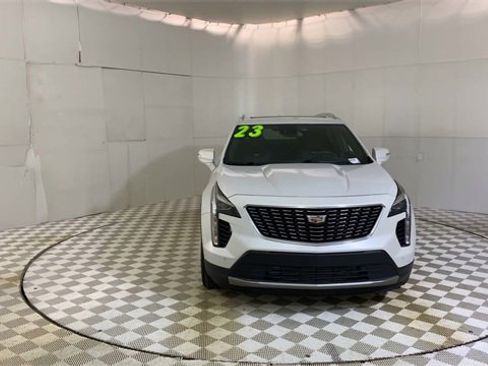 Used 2023 Cadillac XT4 Premium Luxury w/ Cold Weather Package image 3