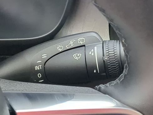 Used 2023 Volvo XC40 B5 Plus w/ Protection Package Premier AWD/4WD image 24