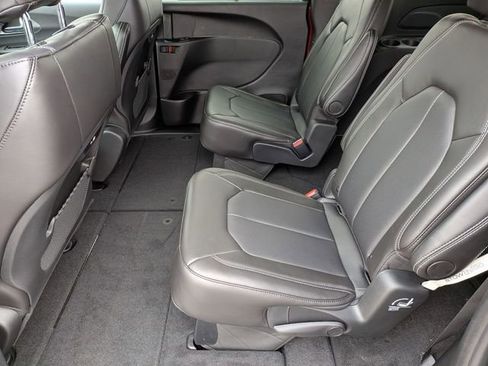 New 2026 Chrysler Pacifica Select w/ S Appearance Package image 23